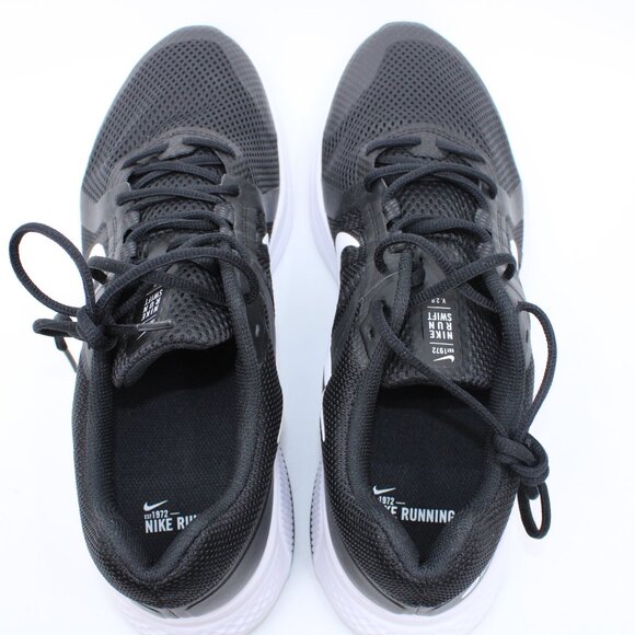 Nike Run Swift 2 Black White Size 12 NWOT - Picture 6 of 8